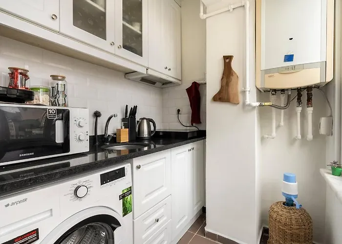 Apartment View Near Istiklal Street At Galatasaray *