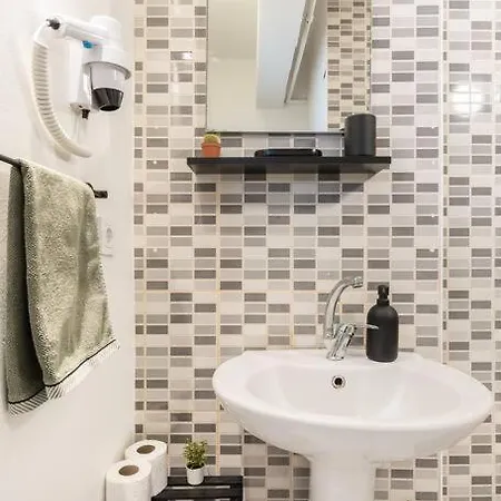 Apartamento View Near Istiklal Street At Galatasaray *