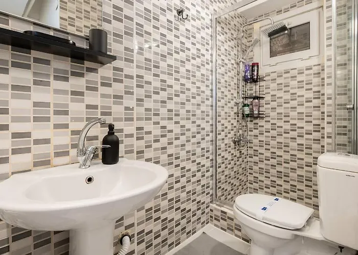 Apartment View Near Istiklal Street At Galatasaray